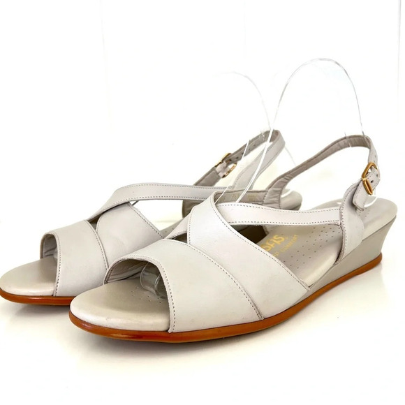 SAS Caress Cross Strap Wedge Sandal in Bone Size 9.5 - Picture 2 of 12